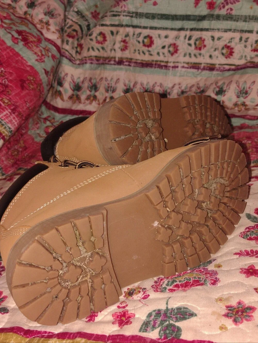 Target Boys Worker 11-7 Wheat Ankle Lace Up Work Boots Size 4M Tan, Like New